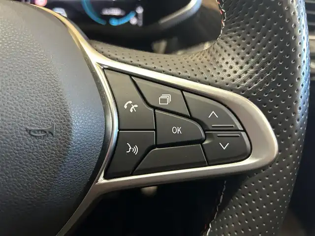 ルノー ルノー アルカナ RSライン E-テックハイブリッド 和歌山県 2022(令4)年 1.6万km ノワールディボワールM ワンオーナー/純正ディスプレイオーディオ/(Bluetooth/AM/FM/Apple Carplay/Android Auto/AUX/USB)/バックカメラ/全方位カメラ/イージーパーキングアシスト/車線維持補助機能/ブラインドスポットワーニング/アクティブブレーキ/交通標識認識機能/アダプティブクルーズコントロール/ETC/黒ハーフレザー/パワーシートD+N/シートヒーターD+N/ステアリングヒーター/純正AW１８インチ/オートLEDライト/前後クリアランスソナー