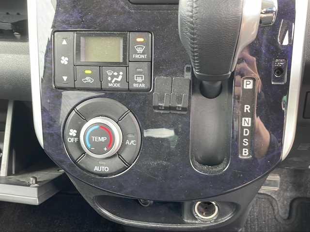 ダイハツ タント カスタムRS トップED LTD SAⅢ 新潟県 2018(平30)年 9.7万km パールホワイトⅢ 4WD/スマートアシストIII/純正SDナビ/(AM/FM/CD/DVD/SD/フルセグ/Bluetooth)/バックモニター/前方ドライブレコーダー/両側パワースライドドア/LEDオートライト/ハーフレザーシート/運転席シートヒーター/純正15インチアルミホイール/スマートキー