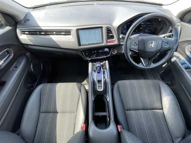 ホンダ ヴェゼル ハイブリッド Z 宮崎県 2014(平26)年 7.9万km ルーセブラックM じしゃロン宮崎店で成約済み　落札不可/純正ナビ　/バックカメラ　/クルーズコントローラー　/ＬＥＤヘッドライト　/アイドリングストップ　/Ｗ＋サイドエアバッグ　/カーテンエアバッグ　/ドライブレコーダー　/シートヒーター　/ＬＥＤヘッドライト