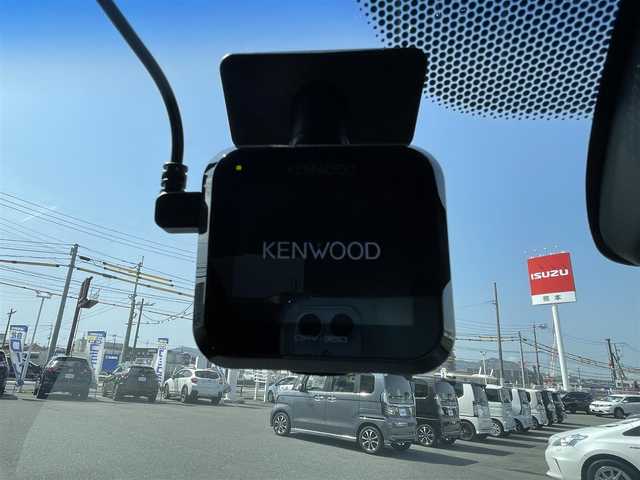 ホンダ ヴェゼル ハイブリッド Z 宮崎県 2014(平26)年 7.9万km ルーセブラックM じしゃロン宮崎店で成約済み　落札不可/純正ナビ　/バックカメラ　/クルーズコントローラー　/ＬＥＤヘッドライト　/アイドリングストップ　/Ｗ＋サイドエアバッグ　/カーテンエアバッグ　/ドライブレコーダー　/シートヒーター　/ＬＥＤヘッドライト