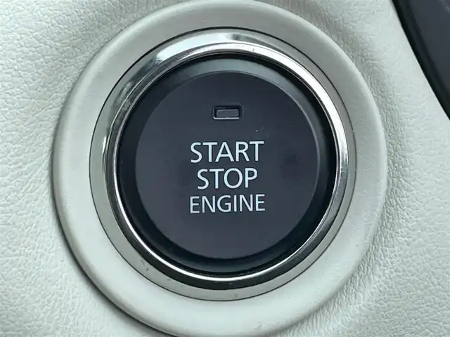 マツダ ＣＸ－６０ XD HV エクスクルーシブモダン 岩手県 2023(令5)年 2万km ロジウムホワイトプレミアムメタリック 4WD/スマートブレーキサポート/サンルーフ/純正メモリナビ/　BT/フルセグTV/全方位カメラ/バックカメラ/パワーバックドア/レーダークルーズコントロール/LEDオートライト/革シート/パワーシート/シートヒーター/エアシート/純正20インチアルミホイール/スマートキー/ビルトインＥＴＣ