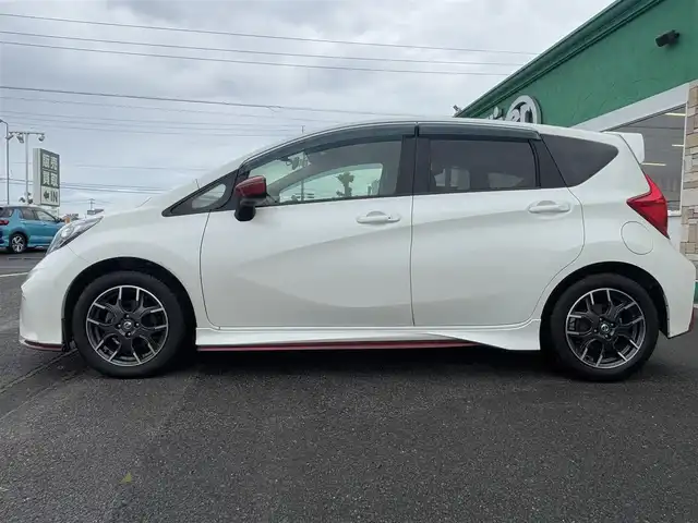 日産 ノート ニスモ 徳島県 2014(平26)年 2.9万km ブリリアントホワイトパール 純正7インチSDナビ　MM114-D/(SD/AM/FM/TV/USB/CD/iPod)/プッシュスタート/ETC/ECOモード/アイドリングストップ/純正フロアマット/純正16インチAW/オートライト/スペアキー/ドアバイザー