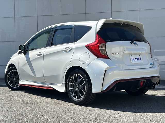 日産 ノート ニスモ 埼玉県 2014(平26)年 2.9万km ブリリアントホワイトパール (株)IDOMが運営する【じしゃロン熊谷店】の自社ローン専用車両になりますこちらは現金またはオートローンご利用時の価格です。自社ローンご希望の方は別途その旨お申付け下さい/純正7インチSDナビ　MM114-D/ CD/DVD/DTV/Bluetooth/USB/AUX/ETC/ECOモード/アイドリングストップ/純正フロアマット/純正16インチAW/純正ドアバイザー/プッシュスタート/スペアキー