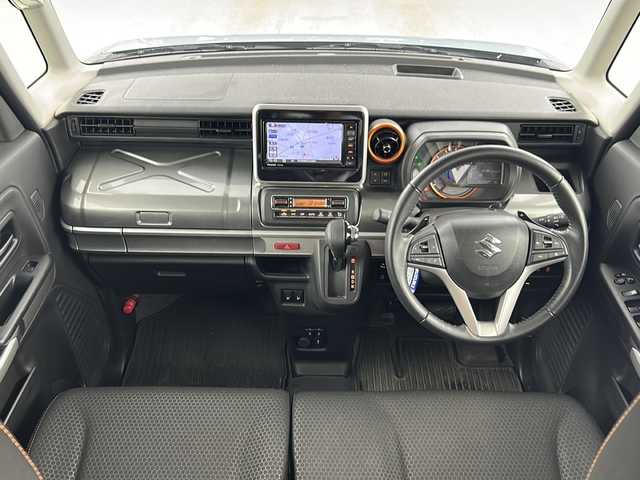 スズキ スペーシア ギア HYBRID XZターボ 愛知県 2021(令3)年 5.5万km オフブルーメタリック/ガンメタリック2トーンルーフ 純正7インチSDナビゲーション/（CD/DVD/フルセグTV/Bluetooth)/全方位カメラ/AC100V電源/ビルトインETC/スズキセーフティサポート/・レーンキープアシスト/・オートマチックハイビーム/・追従式クルーズコントロール/・衝突軽減ブレーキ/パドルシフト/ステアリングリモコン/両側パワースライドドア/アイドリングストップ/横滑り防止装置/LEDヘッドライト/オートライト/ヘッドアップディスプレイ/ルーフレール/純正ゴムマット/ウィンカーミラー/電動格納ミラー/スマートキー/エンジンプッシュスタート/ドアバイザー