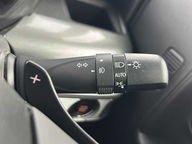 スズキ スペーシア ギア HYBRID XZターボ 愛知県 2021(令3)年 5.5万km オフブルーメタリック/ガンメタリック2トーンルーフ 純正7インチSDナビゲーション/（CD/DVD/フルセグTV/Bluetooth)/全方位カメラ/AC100V電源/ビルトインETC/スズキセーフティサポート/・レーンキープアシスト/・オートマチックハイビーム/・追従式クルーズコントロール/・衝突軽減ブレーキ/パドルシフト/ステアリングリモコン/両側パワースライドドア/アイドリングストップ/横滑り防止装置/LEDヘッドライト/オートライト/ヘッドアップディスプレイ/ルーフレール/純正ゴムマット/ウィンカーミラー/電動格納ミラー/スマートキー/エンジンプッシュスタート/ドアバイザー