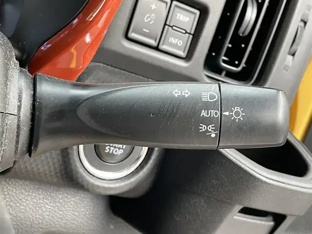 スズキ ハスラー HYBRID G 滋賀県 2020(令2)年 4万km アクティブイエロー/ホワイト2トーンルーフ 禁煙車/純正ナビ /CD/DVD/Bluetooth/フルセグTV/全方位カメラ/前後ドラレコ/ETC/シートヒーター/衝突軽減ブレーキ/コーナーセンサー/プッシュスタート/スマートキー/オートライト