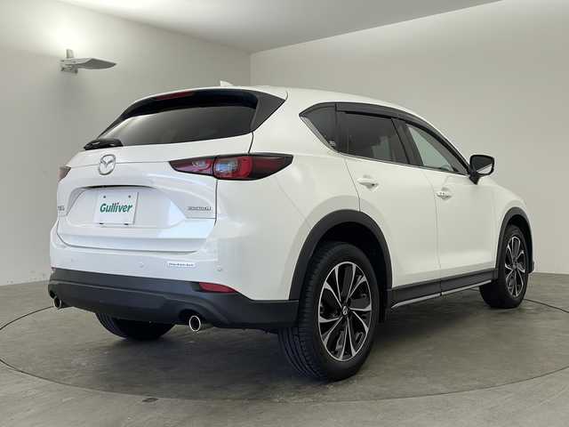 マツダ ＣＸ－５ 25S Lパッケージ 兵庫県 2023(令5)年 2万km スノーフレイクホワイトパールマイカ ・純正ナビ&TV&BT&USB&スマートフォン連携/・全方位カメラ/・ETC/・純正前後ドライブレコーダー/・レーダークルーズコントロール/・i-ACTIVSENSE/・レーンキープアシスト/・車線逸脱警報/・前後コーナーセンサー/・HUD/・BSM/・衝突軽減ブレーキ/・LEDオートライト/・オートマチックハイビーム/・パワーバックドア/・パドルシフト/・レザーシート/・シートヒーター/・パワーシート/・メモリーシート/・ステアリングヒーター/・純正19インチアルミホイール/・純正フロアマット/・電動パーキングブレーキ/・ブレーキホールド/・スマートキー/・プッシュスタート/・防眩ミラー