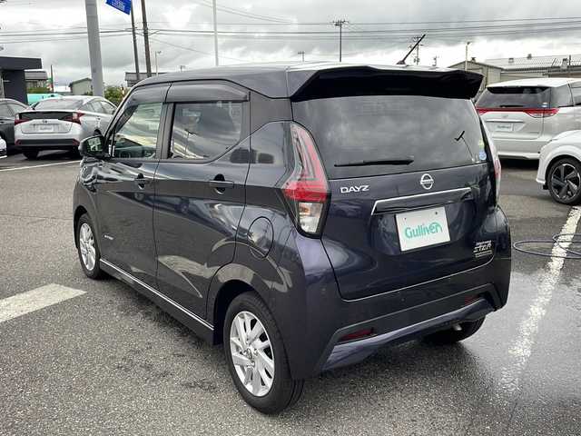 日産 デイズ ハイウェイスターX 新潟県 2019(令1)年 1.6万km プレミアムパープルP メモリナビ/フルセグテレビ/純正ナビ（Bluetooth/DTV/FM/AM）/バックカメラ/エマージェンシーブレーキ/アイドリングストップ/プッシュスタート/LEDライト/ドライブレコーダー/シガーソケット/フォグランプ/ドアバイザー/ETC