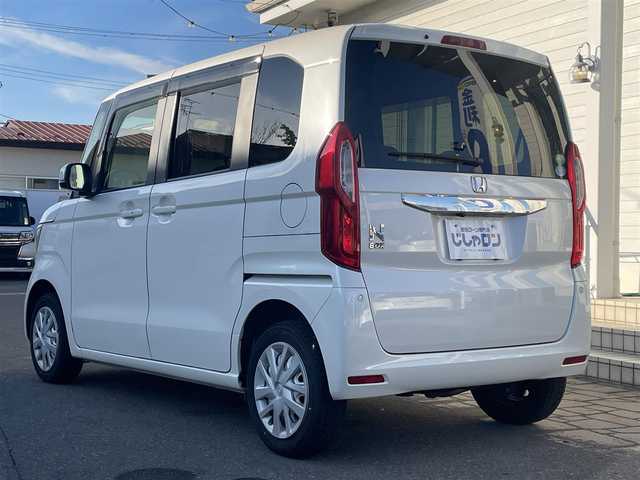 ホンダ Ｎ ＢＯＸ G ホンダセンシング 秋田県 2018(平30)年 9.3万km プレミアムホワイトパールⅡ (株)IDOMが運営する【じしゃロン 秋田店】の自社ローン専用車両になります。こちらは現金またはオートローンご利用時の価格です。自社ローンご希望の方は別途その旨お申付け下さい///////////クルーズコントロール/ドアバイザー/プッシュスタート/ETC/スライドドア/スマートキー/社外オーディオ/シートヒーター