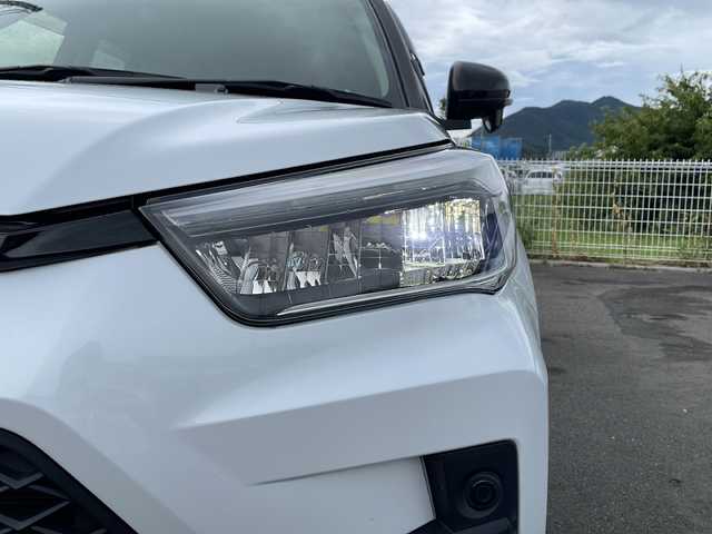 トヨタ ライズ Z 山梨県 2020(令2)年 4.5万km ブラックマイカメタリック/シャイニングホワイトパール 純正ＳＤナビ　/バックカメラ　/フルセグＴＶ　/Ｂｌｕｔｏｏｔｈ　/ＣＤ　/ＵＳＢ　/純正ビルトインＥＴＣ　/ドラレコ　/合皮シートカバー　/前席シートヒーター　/ＡＢＳ　/横滑り防止装置　/レーンキープアシスト　/ＡＡＣ