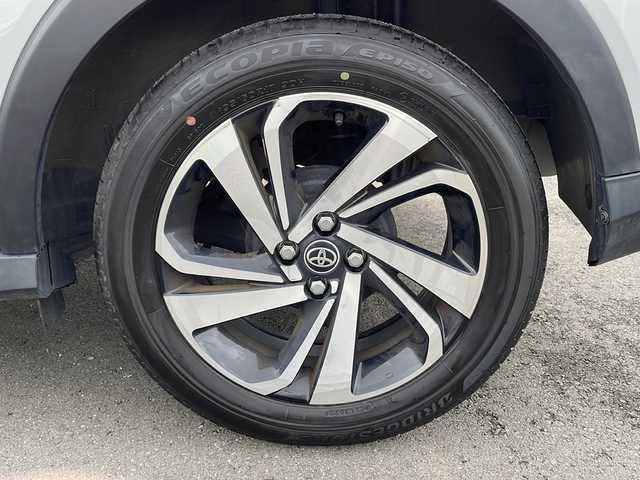 トヨタ ライズ Z 山梨県 2020(令2)年 4.5万km ブラックマイカメタリック/シャイニングホワイトパール 純正ＳＤナビ　/バックカメラ　/フルセグＴＶ　/Ｂｌｕｔｏｏｔｈ　/ＣＤ　/ＵＳＢ　/純正ビルトインＥＴＣ　/ドラレコ　/合皮シートカバー　/前席シートヒーター　/ＡＢＳ　/横滑り防止装置　/レーンキープアシスト　/ＡＡＣ