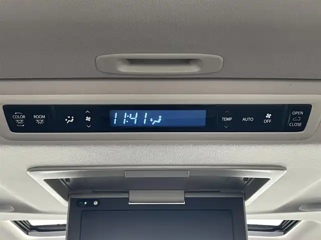 トヨタ アルファード S Cパッケージ 滋賀県 2022(令4)年 6.2万km ホワイトパールクリスタルシャイン 純正ディスプレイオーディオ/(Bluetooth/フルセグ/carplay)/サンルーフ/フリップダウンモニター/トヨタセーフティーセンス/・プリクラッシュセーフティ/・レーダークルーズコントロール/・レーンキープアシスト/・標識認識/・先行車発進告知/・Autoハイビーム/LEDオートライト/レザーシート/パワーシート(D席メモリ付き)/シートヒーター/ベンチレーション/ステアリングヒーター/バックカメラ/両側電動スライドドア/電動リアゲート/電動パーキング/ブレーキホールド/電動格納ミラー/ビルトインETC/USB/スペアキー