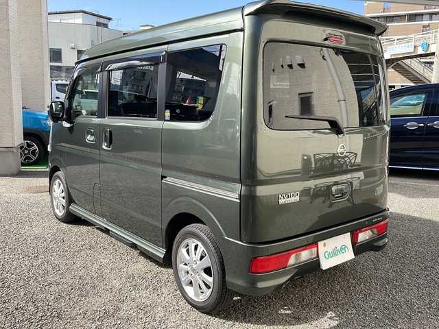 日産 ＮＶ１００クリッパー リオ G 兵庫県 2023(令5)年 3.1万km 緑 ワンオーナー/社外メモリナビ/　Bluetooth/USB/DVD/iPod/AM/FM/両側パワースライドドア/ビルトインETC/バックカメラ/ベンチシート/シートヒーター（D席）/アイドリングストップ/パーキングアシスト/アンチロック・ブレーキ・システム/レーンキープアシスト/前後コーナーセンサー/横滑り防止装置/盗難防止装置/衝突被害軽減システム/パワーステアリング/パワーウィンドウ/純正フロアマット/純正アルミホイール/LEDヘッドライト/エアバッグ（W）/スペアキー（1本）/保証書/取扱説明書