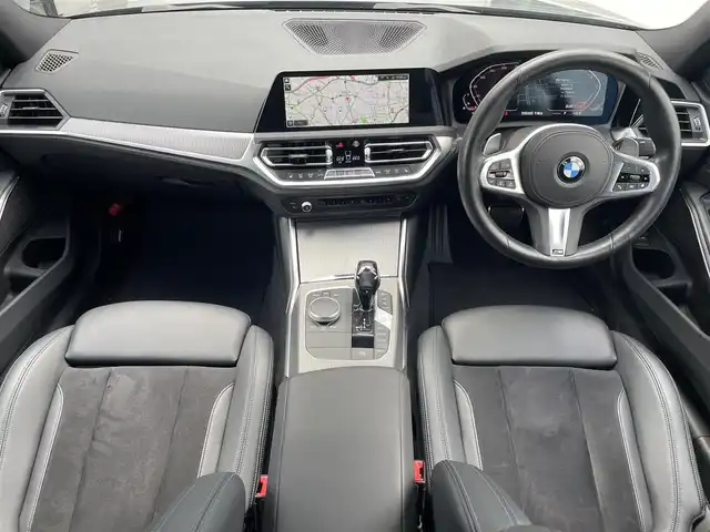 ＢＭＷ ３２０ｉ Mスポーツ 東京都 2020(令2)年 2万km ミネラルグレー 純正ナビ/（BT/FM/AM/Apple CarPlay/Android Auto）/アクティブクルーズコントロール/レーンチェンジアシスト/レーンコントロールアシスト/レーンチェンジウォーニング/オートマチックハイビーム/全方位カメラ/コーナーセンサー/パドルシフト/シートヒーター（D/N）/パワーシート（D/N）/オートホールド/ハーフレザーシート/パワーバックドア/スマートキー/スペアキー/ETC2.0