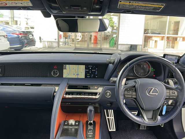レクサス ＬＣ 500 Lパッケージ 京都府 2017(平29)年 3.6万km ホワイトノーヴァガラスフレーク マークレビンソン　/ムーンルーフ/純正SDナビ/フルセグTV/Bluetooth/CD/DVD再生機能/AUX/Miracast　/白本革/メモリーパワーシート　　/ＨＵＤ　/ＢＳＭ　/禁煙　/バックカメラ　/前後コーナーセンサー　/ＬＥＤヘッドライト/オートライト/オートマチックハイビーム/ウィンカーミラー　/電動格納ミラー/クルコン追従有/レーンキープアシスト/衝突軽減ブレーキ　/パドルシフト　/スマートキー　/純正ドライブレコーダー/Wサイドエアバッグ/カーテンエアバッグ