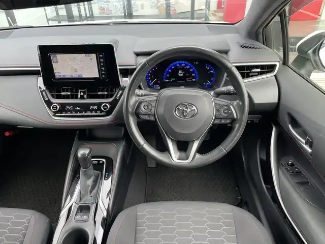 トヨタ カローラ スポーツ ハイブリッドG Z 千葉県 2019(令1)年 3.3万km ホワイトパールクリスタルシャイン 純正7インチナビ/(Bluetooth/フルセグ/CD/DVD)/バックカメラ/衝突被害軽減システム/車線逸脱警報/クルーズコントロール/横滑り防止装置/ETC/ドライブレコーダー/アイドリングストップ/LEDヘッドライト/フォグランプ/オートライト/ウィンカーミラー/電動格納ミラー/純正18インチAW/シートリフター/プッシュスタート/スマートキー/フロアマット/ドアバイザー/スペアキー/取扱説明書/保証書