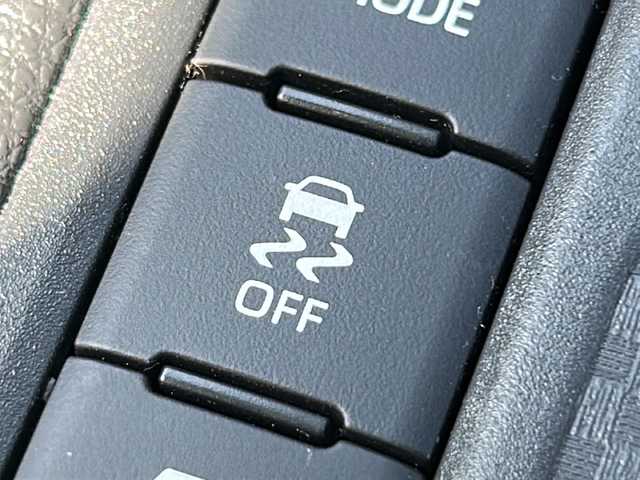 トヨタ ヤリスクロス ハイブリッド Z 茨城県 2024(令6)年 1.8万km ブラックマイカ 純正8インチナビ/パノラミックビューモニター/ビルドインETC/シートヒーター/パワーシート/ハーフレザーシート/スマートキー/プッシュスタート/トヨタセーフティセンス/レーンキープアシスト/衝突被害軽減システム/パーキングアシスト/パーキングサポートブレーキ/ロードサインアシスト/レーダークルーズコントロール/LEDオートライト/オートマチックハイビーム/USBポート/ステアリングスイッチ/ステアリングヒーター/ブレーキホールド