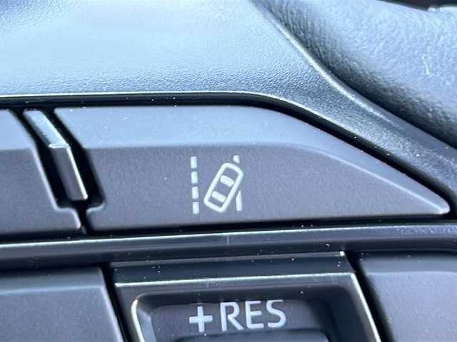 トヨタ ヤリスクロス ハイブリッド Z 茨城県 2024(令6)年 1.8万km ブラックマイカ 純正8インチナビ/パノラミックビューモニター/ビルドインETC/シートヒーター/パワーシート/ハーフレザーシート/スマートキー/プッシュスタート/トヨタセーフティセンス/レーンキープアシスト/衝突被害軽減システム/パーキングアシスト/パーキングサポートブレーキ/ロードサインアシスト/レーダークルーズコントロール/LEDオートライト/オートマチックハイビーム/USBポート/ステアリングスイッチ/ステアリングヒーター/ブレーキホールド