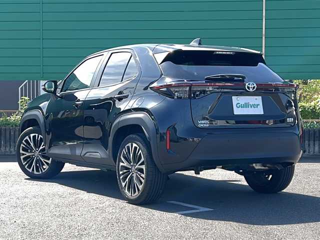 トヨタ ヤリスクロス ハイブリッド Z 茨城県 2024(令6)年 1.8万km ブラックマイカ 純正8インチナビ/パノラミックビューモニター/ビルドインETC/シートヒーター/パワーシート/ハーフレザーシート/スマートキー/プッシュスタート/トヨタセーフティセンス/レーンキープアシスト/衝突被害軽減システム/パーキングアシスト/パーキングサポートブレーキ/ロードサインアシスト/レーダークルーズコントロール/LEDオートライト/オートマチックハイビーム/USBポート/ステアリングスイッチ/ステアリングヒーター/ブレーキホールド