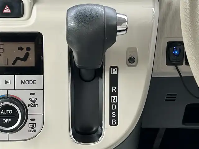 ダイハツ ムーヴ キャンバス G メイクアップ リミテッド　SAⅢ 兵庫県 2020(令2)年 4.9万km パールホワイトⅢ/スムースグレーマイカメタリック 2トーン 社外SDナビ/フルセグテレビ/BTオーディオ/CD/DVD/全方位カメラ/両側パワースライドドア/LEDヘッドライト/オートライト/フォグランプ/オートハイビーム/ETC/スマートアシストIII/純正フロアマット/スペアキー