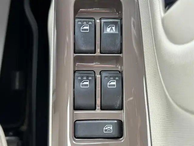 ダイハツ ムーヴ キャンバス G メイクアップ リミテッド　SAⅢ 兵庫県 2020(令2)年 4.9万km パールホワイトⅢ/スムースグレーマイカメタリック 2トーン 社外SDナビ/フルセグテレビ/BTオーディオ/CD/DVD/全方位カメラ/両側パワースライドドア/LEDヘッドライト/オートライト/フォグランプ/オートハイビーム/ETC/スマートアシストIII/純正フロアマット/スペアキー
