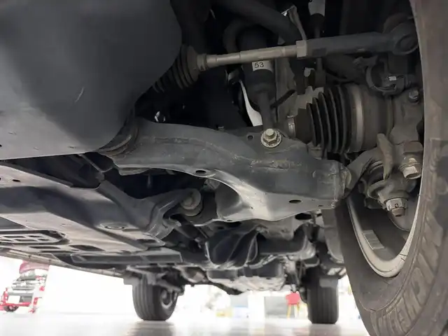 トヨタ ランドクルーザー プラド TX Lパッケージ ブラックED 三重県 2021(令3)年 5.5万km ホワイトパールクリスタルシャイン 2.8L ディーゼルターボ/パートタイム4WD/MTモード付フロア6AT/アルパイン 9インチ『ビッグX』/（AM/FM/CD/DVD/TV/SD/SDREC/USB/Bluetooth/HDMI/CarPlay/AndroidAuto）/バックカメラ/ドライブレコーダー 前方/ビルトイン ETC/Toyota Safety Sense/・プリクラッシュセーフティ/・レーンディパーチャーアラート/・レーダークルコン/・オートハイビーム/・ロードサインアシスト/・先行車発進告知機能/・オートハイビーム/・ダウンヒルアシストコントロール*/・クリアランスソナー/など/装備/・【OP】ムーンルーフ/ブラックルーフレール/・本革シート（ブラック）/・シートヒーター＆ベンチレーション（D/N）/・パワーシート（D8way/N4way）/・左右独立オートエアコン/・オートライト＆ハイビーム/・LED ヘッドランプ＋フロントフォグランプ/・センターデフロック*/・2速発進機能*/・DPF手動再生機能*/・専用 純正18inAW/・保/取/ナビ取/・スマートキーx2/など/*…ディーゼルのみ