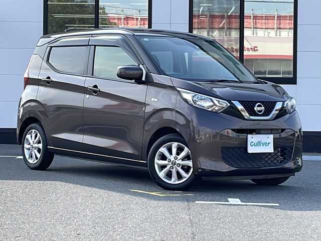 日産 デイズ X 山口県 2019(令1)年 2.3万km アッシュブラウンメタリック プッシュスタート/スマートキー(スペアキー有）/オーディオ/・CD/・AM/FM/・AUX/オートライト/オートエアコン/純正フロアマット/純正アルミホイール/バックカメラ/電動格納ミラー/ドアバイザー/取説/保証書/ワンオーナー/安全装備/・アイドリングストップ/・VDC（ビークルダイナミクスコントロール）/・ヒルスタートアシスト/・インテリジェント エマージェンシーブレーキ/・LDW（車線逸脱警報）/・踏み間違い衝突防止アシスト/・エマージェンシーストップシグナル/・フロント&バックソナー/・SOSコール/・インテリジェント FCW（前方衝突予測警報）/・インテリジェント DA（ふらつき警報）/・標識検知機能/・先行車発進お知らせ/・ABS（アンチロックブレーキシステム）