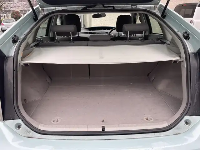 トヨタ プリウス S 静岡県 2011(平23)年 8.1万km アクアマイカメタリック 純正ナビ/ワンセグTV/CD/バックカメラ/ETC/オートライト/ステアリングスイッチ/スマートキー/取扱説明書