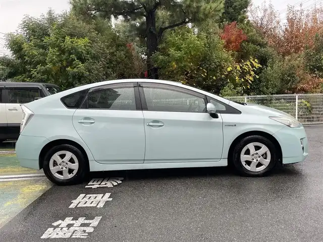 トヨタ プリウス S 静岡県 2011(平23)年 8.1万km アクアマイカメタリック 純正ナビ/ワンセグTV/CD/バックカメラ/ETC/オートライト/ステアリングスイッチ/スマートキー/取扱説明書