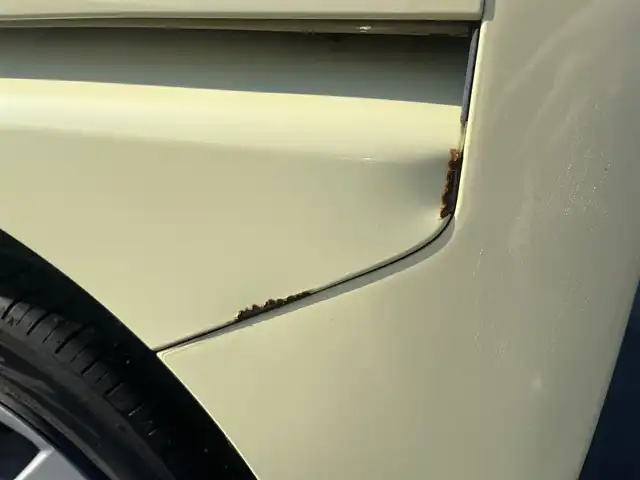 ダイハツ タント L 岡山県 2017(平29)年 7.8万km コットンアイボリー 登録時走行距離77910Km/社外7V型ナビ/ワンセグTV（AM.FM.CD.DVD.TV.SD）/ETC/両側スライドドア/ミラクルオープンドア/横滑り防止装置/アイドリングストップ/フロアマット/リモコンキー