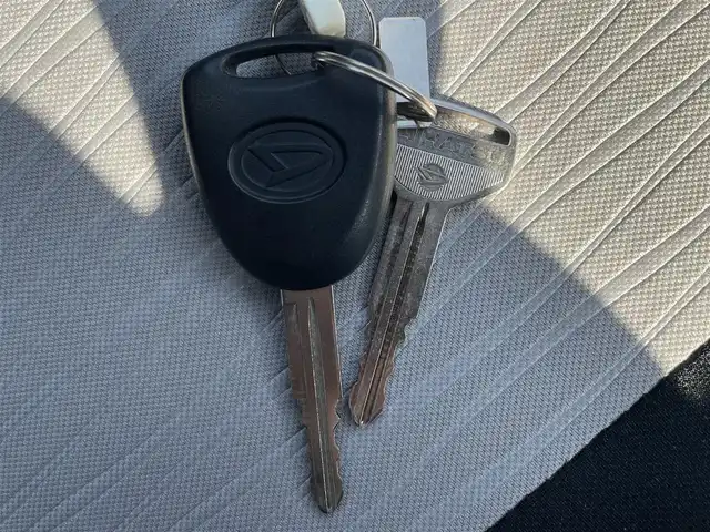 ダイハツ ミラ イース X リミテッド SAⅢ 滋賀県 2018(平30)年 3.9万km マゼンタベリーマイカM 社外ナビ/・Bluetooth/フルセグ/・CD/DVD/バックカメラ/ETC/スマートアシストIII/・衝突被害軽減システム/・アイドリングストップ/LEDヘッドライト/電動格納ミラー/リモコンキー