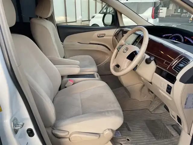 トヨタ エスティマ アエラス 東京都 2013(平25)年 9.2万km ホワイトパールクリスタルシャイン