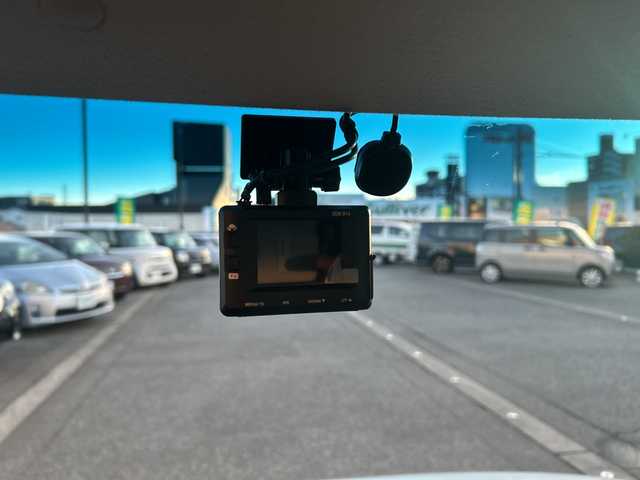 ホンダ Ｎ ＢＯＸ G Lパッケージ 富山県 2012(平24)年 9.2万km クールミストメタリック スマートキー/パワースライドドア/純正メモリーナビ(VXM-164CSi)/CD/BT/デジタルTV/バックカメラ/ETC/電格ミラー/前後ドラレコ(ZDR016)/プッシュスタート/ステアリングスイッチ/ヘッドライトレベライザー/コンビニフック/アイドリングストップ/コンビニフック/横滑り防止装置/純正14インチAW/取説・ナビ取説/社外AWスタッドレス車載(155/65R14)