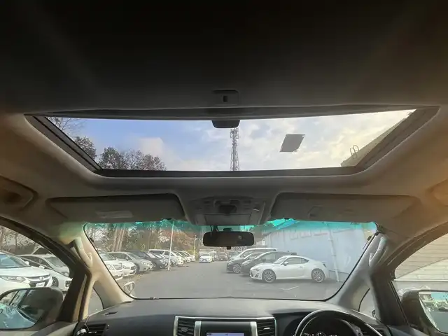 トヨタ アルファード 240S プライムセレⅡ ゴールド 栃木県 2011(平23)年 9.7万km ホワイトパールクリスタルシャイン (株)IDOMが運営する【じしゃロン宇都宮店】の自社ローン対象車両になります。こちらは現金ご利用時の価格です。自社ローンご希望の方は別途その旨お申付け下さい。/サンルーフ/フリップダウンモニター/社外ナビ/バックカメラ/両側パワースライドドア/フルセグ/Ｂｌｕｅｔｏｏｔｈ/ＥＴＣ/スマートキー/パワーバックドア/ＨＩＤヘッドライト/オートライト