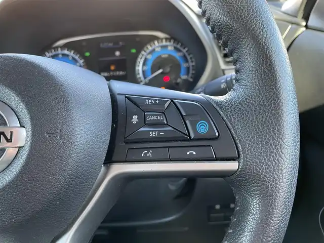 日産 ルークス ハイウェイスター Gターボ 滋賀県 2020(令2)年 5.3万km ホワイトパール 純正９インチナビ/(CD/DVD/USB/Bluetooth/フルセグTV)/プロパイロット/アラウンドビューモニター/クリアランスソナー/レーダークルーズコントロール/両側パワースライドドア/ETC/ドライブレコーダー/ステアリングスイッチ/オートライト/オートハイビーム/LEDヘッドライト/スペアキー