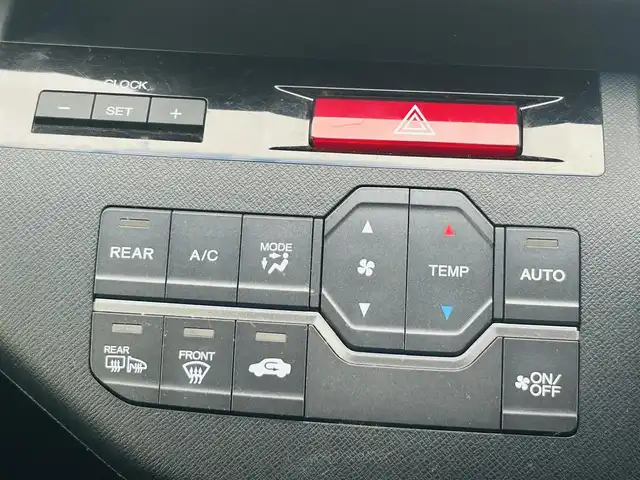 ホンダ ステップワゴン スパーダ Z クールスピリット 岡山県 2012(平24)年 11.6万km プレミアムスパークルブラックパール (株)IDOMが運営する【じしゃロン岡山店】の自社ローン対象車両になります。こちらは現金ご利用時の価格です。自社ローンご希望の方は別途その旨お申付け下さい。/＊フルセグテレビ/＊バックカメラ/＊アイドリングストップ/＊クルーズコントロール/＊両側パワースライドドア/＊ETC/＊社外ナビ/＊Bluetooth/＊スマートキー