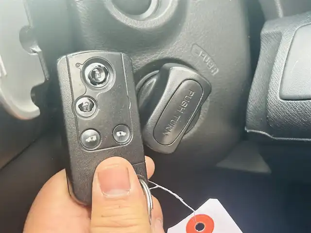 ホンダ ステップワゴン スパーダ Z クールスピリット 岡山県 2012(平24)年 11.6万km プレミアムスパークルブラックパール (株)IDOMが運営する【じしゃロン岡山店】の自社ローン対象車両になります。こちらは現金ご利用時の価格です。自社ローンご希望の方は別途その旨お申付け下さい。/＊フルセグテレビ/＊バックカメラ/＊アイドリングストップ/＊クルーズコントロール/＊両側パワースライドドア/＊ETC/＊社外ナビ/＊Bluetooth/＊スマートキー