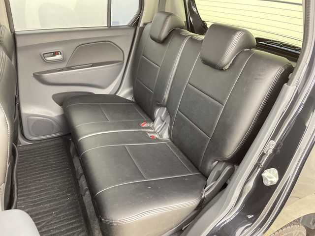 スズキ ワゴンＲ FZ 兵庫県 2016(平28)年 3.6万km ブルーイッシュブラックパール3 ・純正ナビ/・レザー調シートカバー/・シートヒーター/・純正フロアマット/・衝突軽減ブレーキ/・LEDヘッドライト/・横滑り防止/・アイドリングストップ/・ステアリングスイッチ/・社外14インチアルミホイール/・スマートキー/・スペアキー/・プッシュスタート/・取扱説明書/・保証書/・ドアバイザー