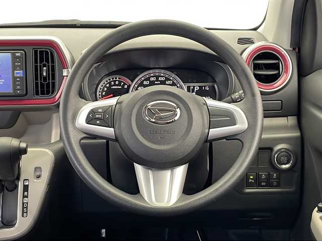 ダイハツ ブーン スタイル SAⅢ 栃木県 2018(平30)年 1.1万km カシスピンクメタリック 純正ナビ/　（CD/DVD/Bluetooth）/バックカメラ/全方位モニター/スマートアシストIII/・衝突回避支援ブレーキ機能/・衝突警報機能/・車線逸脱警報機能/・誤発進抑制制御機能/・先行車発進お知らせ機能/・前後コーナーセンサー/・オートハイビーム/ドライブレコーダー/純正フロアマット/LEDヘッドライト
