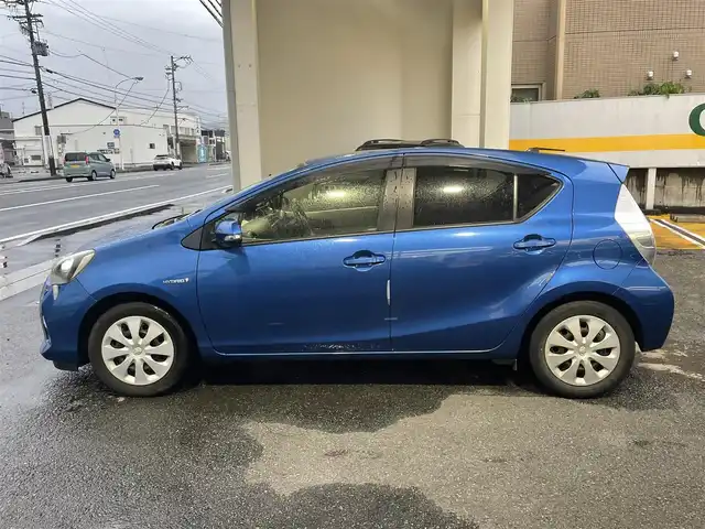 トヨタ アクア G 静岡県 2012(平24)年 7.5万km コバルトブルーメタリック 車検R9年4月5日迄/社外HDDナビ/フルセグTV/DVD/CD/SD/BT/MSV/バックカメラ/前方ドライブレコーダー/ETC/LEDヘッドライト/電動コーナーポール/スマートキー/保証書/取扱説明書/ナビ取扱説明書/H27/29/R1/3/5/7点検記録簿有