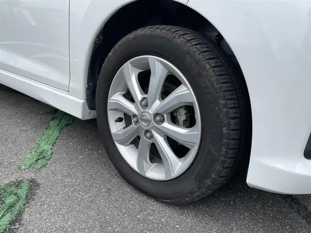 日産 デイズ ハイウェイスターX 長崎県 2017(平29)年 10.7万km ホワイトパール 全方位カメラ/純正ナビ/アラウンドビューモニター/エマージェンシーブレーキ/オートライト/ＨＩＤ/スマートキー/スペアキー/オートハイビーム/ステアリングスイッチ/横滑り防止