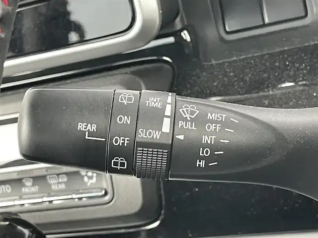スズキ スペーシア カスタム HYBRID XS 千葉県 2021(令3)年 6.4万km ピュアホワイトP 社外メモリーナビ/フルセグＴＶ/両側パワースライドドア/ＥＴＣ/ハーフレザー/ＢＬＵＥＴＯＯＴＨ/バックカメラ/レーダークルーズコントロール/前席シートヒーター/純正アルミホイール/４ＷＤ