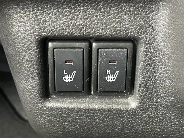 スズキ スペーシア カスタム HYBRID XS 千葉県 2021(令3)年 6.4万km ピュアホワイトP 社外メモリーナビ/フルセグＴＶ/両側パワースライドドア/ＥＴＣ/ハーフレザー/ＢＬＵＥＴＯＯＴＨ/バックカメラ/レーダークルーズコントロール/前席シートヒーター/純正アルミホイール/４ＷＤ