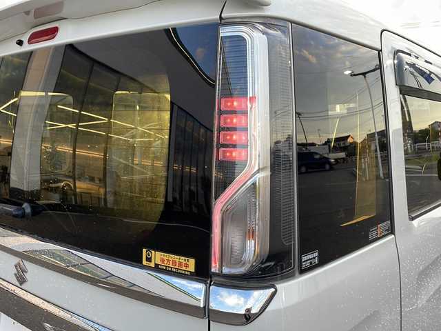 スズキ スペーシア カスタム HYBRID XS 新潟県 2021(令3)年 6.4万km ピュアホワイトP ４ＷＤ/社外メモリーナビ：AVIC-RW81/バックカメラ/両側パワースライドドア/レーダークルーズコントロール/レーンキープアシスト/衝突軽減システム/ハーフレザー/前席シートヒーター/ＥＴＣ/純正アルミホイール