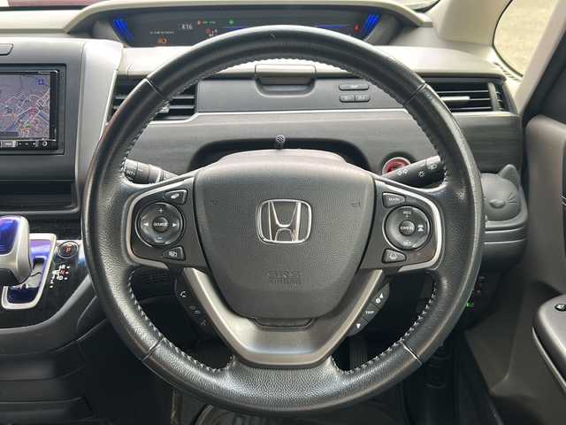 ホンダ フリード ハイブリット EX 宮崎県 2017(平29)年 14.4万km シトロンドロップ カロッツェリアナビ（AM/FM/CD/Bluetooth/フルセグTV）/バックカメラ/両側パワースライドドア/レーダークルコン/ETC/前席シートヒーター/衝突軽減ブレーキ/純正ドアバイザー/純正フロアマット