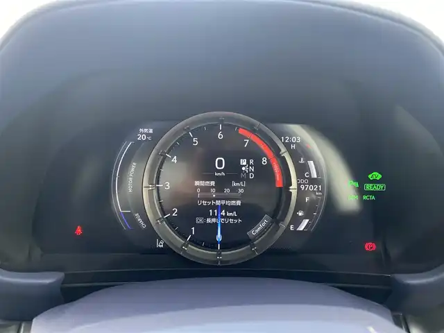レクサス ＬＣ 500h Lパッケージ 福岡県 2017(平29)年 9.7万km パール ・サンルーフ/・レーダークルーズコントロール/・純正ＨＤＤナビ／ＵＳＢ／Ｂｌｕｅｔｏｏｔｈ／ＣＤ／ＤＶＤ/・全方位カメラ/・白革シート／シートヒーター/・フルセグ/・ＥＴＣ/・純正２１ＡＷ/・プッシュスタート/・パーキングアシスト/・スマートキー/・スペアキー/・パワーシート/・レーンキープアシスト/・オートライト/・LEDライト/・保証書/・取扱説明書