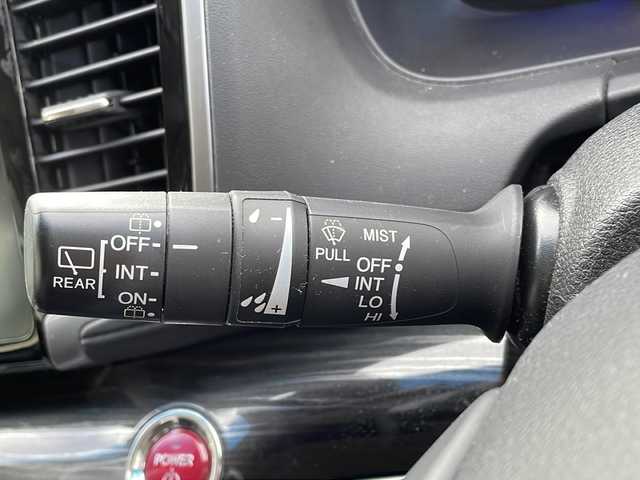 ホンダ オデッセイ ハイブリッド アブソルートセンシングEXパック 新潟県 2016(平28)年 10.4万km ホワイトオーキッドパール ワンオーナー/純正HDDナビ/〈BT／FM／AM／DVD〉/純正後方モニター/全方位カメラ/社外アルミホイール　MODURO/黒本革レザーシート/パワーシート〈運転席〉/シートヒーター〈運転席＋助手席〉/エアシート〈運転席＋助手席〉/全席パワーウィンドウ/クルーズコントロール/衝突軽減ブレーキ/両側パワースライド/レーンアシストキープ/100V充電/ビルトインETC/LEDライト/オートライト/スペアキー/カーテンエアバック/USB入力端子/ドアバイザー