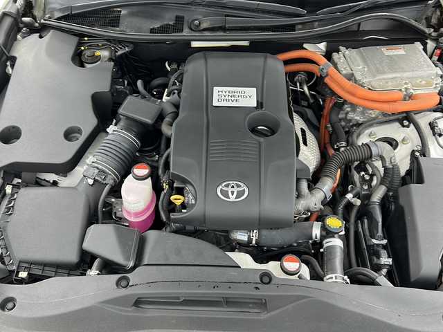 トヨタ クラウン ハイブリッド ロイヤルサルーン 宮城県 2014(平26)年 2.6万km ホワイトパールクリスタルシャイン クルーズコントロール/オートハイビーム/純正8インチナビ/・BT.USB.CD.DVD/バックカメラ/フルセグTV/前席パワーシート/前席シートヒーター/ステアリングヒーター/ステアリングスイッチ/ドライブレコーダー（F）/ビルトインETC/プッシュスタート/スマートキー/純正フロアマット/社外16インチAW/夏タイヤ積込み/【純正AW】/横滑り防止/ドアバイザー