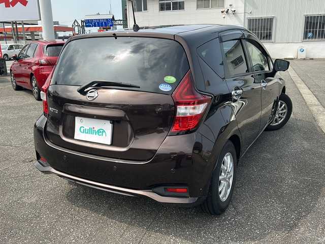 日産 ノート X Vセレクション 富山県 2020(令2)年 1.7万km サファイアブラック ワンオーナー/スマートキー（２本）/衝突安全ブレーキ/9インチ社外ナビ（X9Z）/フルセグTV/DVD再生/Bluetooth/ETC/バックカメラ/純正14インチAW/純正フロア/横滑り防止装置/アイドリングストップ/電動格納ウィンカーミラー/車線逸脱防止/保証書/取扱説明書/車載タイヤ（スタッドレス185/70R14）