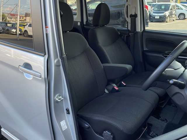 日産 デイズ ルークス ハイウェイスター Xターボ 道北・旭川 2018(平30)年 1.9万km スターリングシルバーメタリック 4WDターボ/純正ナビ/CD/BT/TV/アラウンドビューモニター/片側パワースライドドア/禁煙車/衝突軽減ブレーキ/横滑り防止/レーンキープアシスト/オートライト/オートマチックハイビーム/スペアキー/LEDヘッドライト/シートヒーター/本革巻きステアリング/ステアリングリモコン/取説/保証書/フォグランプ/ウィンカーミラー/ドアバイザー/純正フロアマット